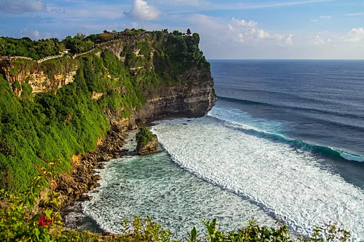 hram uluvatu bali 520x320