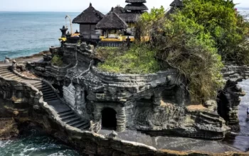 TANAKhLOT TANAKhLOT